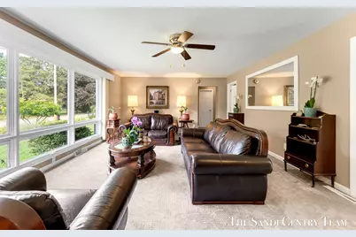 14942 Lakeshore Drive, Grand Haven, MI 49417 - Photo 12