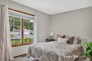 259 Appletree Ln, Holland, MI 49423 - Photo 8