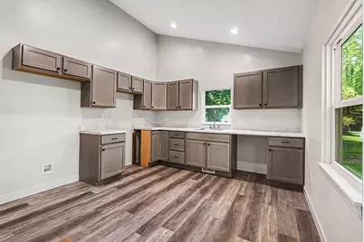 725 N Paw Paw Street, Lawrence, MI 49064 - Photo 8