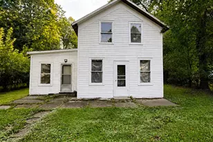 113 S Red Bud Trail N, Buchanan, MI 49107 - Photo 2