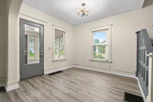 1512 Race St, Kalamazoo, MI 49001 - Photo 8