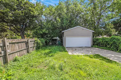 612 N Walnut Street, Lansing, MI 48933 - Photo 4