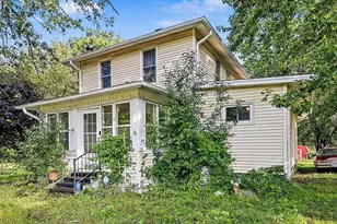 177 Ridgemoor St, Battle Creek, MI 49037 - Photo 1