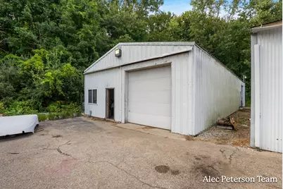 4066 Division Avenue S, Wayland, MI 49348 - Photo 20