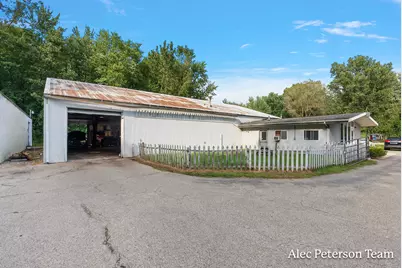 4066 Division Avenue S, Wayland, MI 49348 - Photo 16