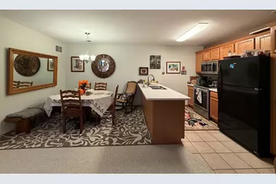 24134 Wedgewood Circle #39, Warren, MI 48091 - Photo 4