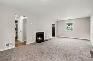 977 Ogden Ave, Benton Harbor, MI 49022 - Photo 2