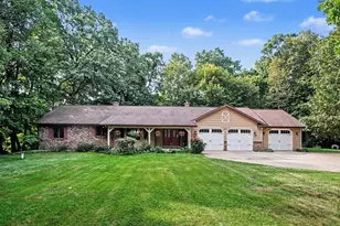 986 Luce St SW, Grand Rapids, MI 49534 - Photo 1