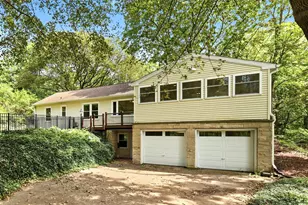 1205 Pinehurst Blvd, Kalamazoo, MI 49006 - Photo 1