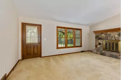 8125 Hanna Lake Avenue SE, Caledonia, MI 49316 - Photo 6