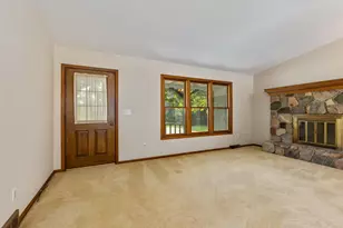 8125 Hanna Lake Ave SE, Caledonia, MI 49316 - Photo 6