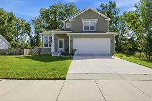 1530 Thimbleberry Ln, Holt, MI 48842 - Photo 2