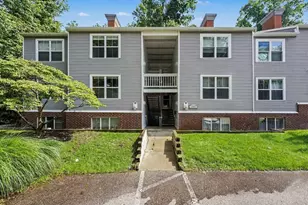 3360 Pine Meadow Dr SE, Kentwood, MI 49512 - Photo 2