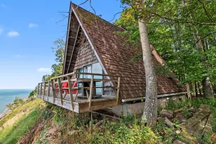 4712 W Fox Farm Rd, Manistee, MI 49660 - Photo 4