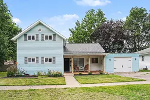 134 S Robinson St, Schoolcraft, MI 49087 - Photo 2