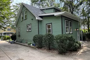 308 S Barker St, New Buffalo, MI 49117 - Photo 2