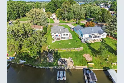 124 Claremont Circle, Brooklyn, MI 49230 - Photo 1
