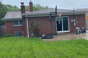 1616 Genesee Dr, Royal Oak, MI 48073 - Photo 12