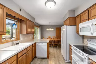 1151 Brownell St SE, Grand Rapids, MI 49508 - Photo 10