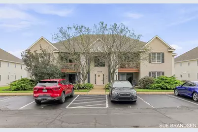 3122 W Crystal Waters Drive #8, Holland, MI 49424 - Photo 2