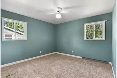 284 W Morgan Avenue W, Battle Creek, MI 49037 - Photo 8