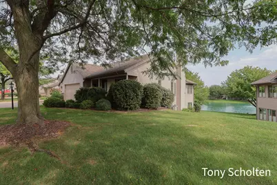 6256 Springmont Drive #39, Hudsonville, MI 49426 - Photo 4
