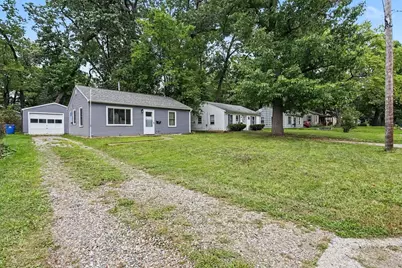 210 W Spaulding Avenue W, Battle Creek, MI 49037 - Photo 2