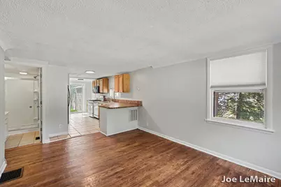 4977 Hunsberger Avenue NE, Grand Rapids, MI 49525 - Photo 6