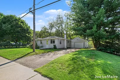 4977 Hunsberger Avenue NE, Grand Rapids, MI 49525 - Photo 4