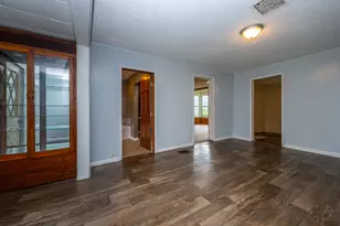 4960 Paw Paw Lake Rd, Coloma, MI 49038 - Photo 6