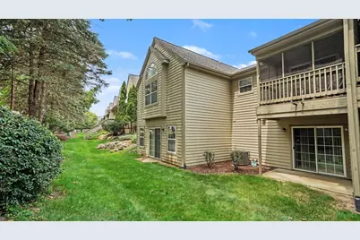 106 Village Place Drive, Chelsea, MI 48118 - Photo 18