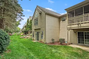 106 Village Pl Dr, Chelsea, MI 48118 - Photo 18