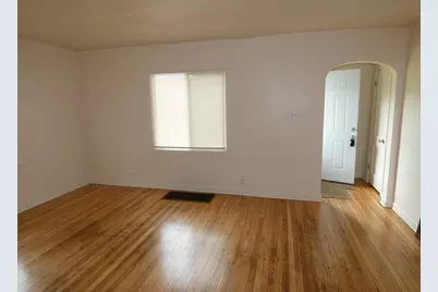 1330 Bishop Avenue, Benton Harbor, MI 49022 - Photo 10