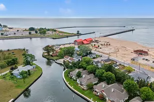 1 Harbor Point Ln, Manistee, MI 49660 - Photo 36
