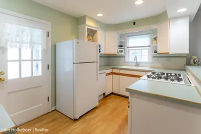 2226 College Avenue SE, Grand Rapids, MI 49507 - Photo 10