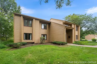 300 Farington Boulevard #3, Holland, MI 49423 - Photo 4