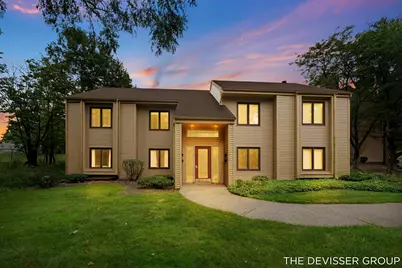 300 Farington Boulevard #3, Holland, MI 49423 - Photo 2