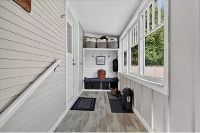 307 W Washington Avenue, Zeeland, MI 49464 - Photo 12