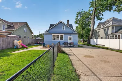 307 W Washington Avenue, Zeeland, MI 49464 - Photo 8