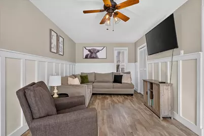 307 W Washington Avenue, Zeeland, MI 49464 - Photo 26