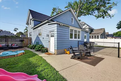 307 W Washington Avenue, Zeeland, MI 49464 - Photo 6