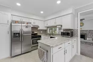 8234 Holly Dr, Canton, MI 48187 - Photo 8