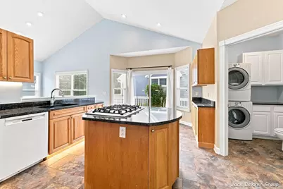 509 Hunters Run Circle, Holland, MI 49423 - Photo 12