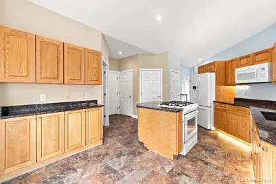509 Hunters Run Circle, Holland, MI 49423 - Photo 16