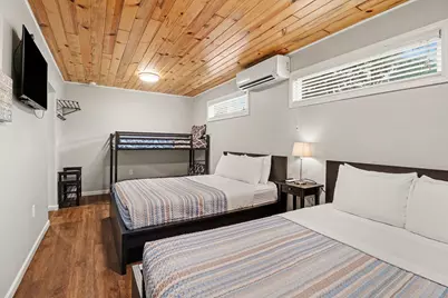 414 E Ludington Avenue, Ludington, MI 49431 - Photo 14