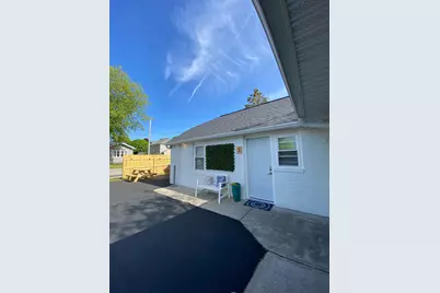 414 E Ludington Avenue, Ludington, MI 49431 - Photo 4