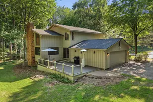 21542 Beauford Ct, Farmington Hills, MI 48167 - Photo 58