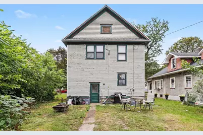 909 Clinton Avenue, Kalamazoo, MI 49001 - Photo 2