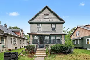 909 Clinton Ave, Kalamazoo, MI 49001 - Photo 1