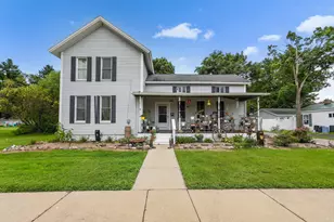 204 South St, Jonesville, MI 49250 - Photo 4
